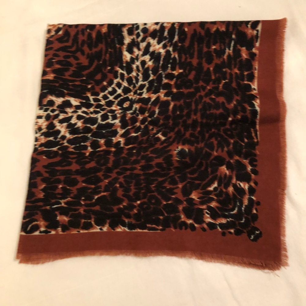 Scarf - Picture 2 of 3